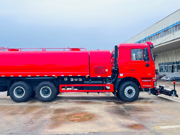 陜汽德龍F(tuán)3000出口型路面清洗車|路面養(yǎng)護(hù)作業(yè)車|路面沖洗車|高壓清洗車