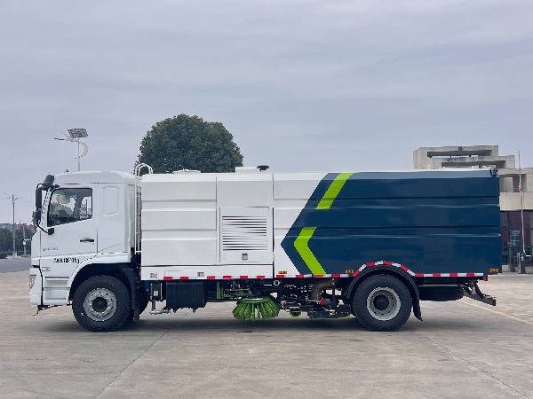 陜汽德龍L5000系列5180洗掃車(chē)|華威馳樂(lè)牌SGZ5180TXSSX6型洗掃車(chē)|四季型多功能洗掃車(chē)