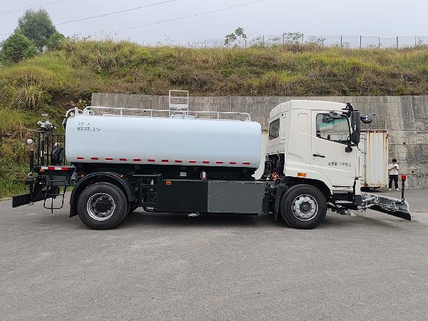華威馳樂牌SGZ5180GQXWPBEV純電動清洗車|中國重汽新能源EV純電動清洗車|5180路面清洗車|高壓清洗車|路面沖洗車