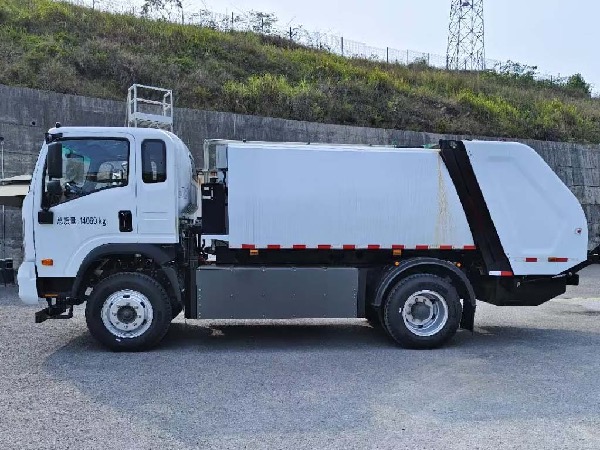 中國重汽新能源EV純電動壓縮式垃圾車|華威馳樂牌SGZ5140ZYSWPBEV純電動壓縮式垃圾車|8-9立方新能源純電動壓縮式垃圾車